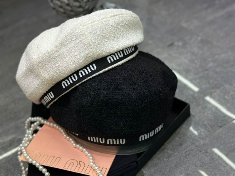 Miumiu beret dx25